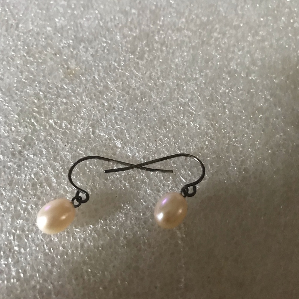 Delicate Pearl Drop Earrings - Pink Pearls